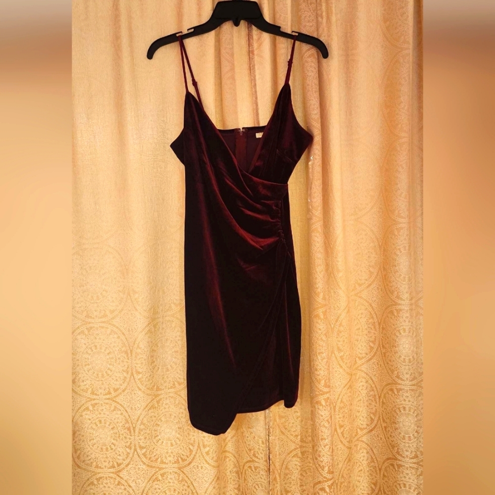 Pear Culture: Elegant Burgundy Velvet Dress